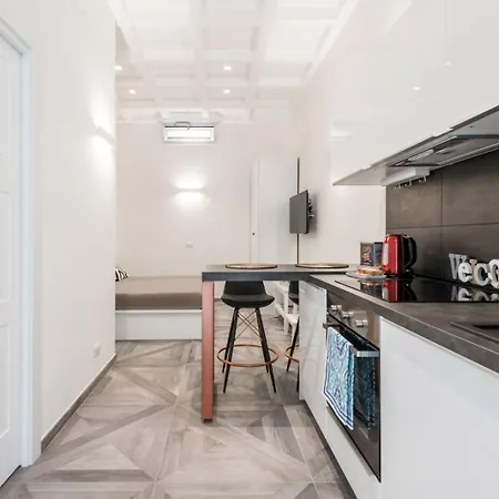 Dreams House Centre Apartment Bari