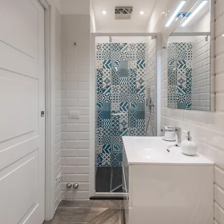 Dreams House Centre * Бари