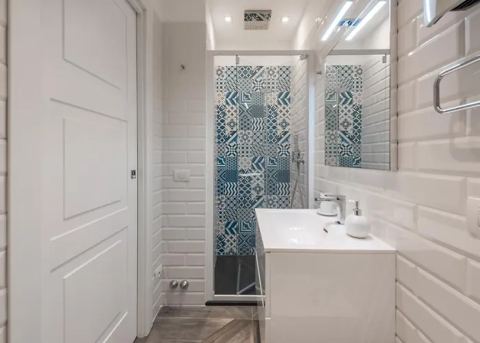 Dreams House Centre * Bari